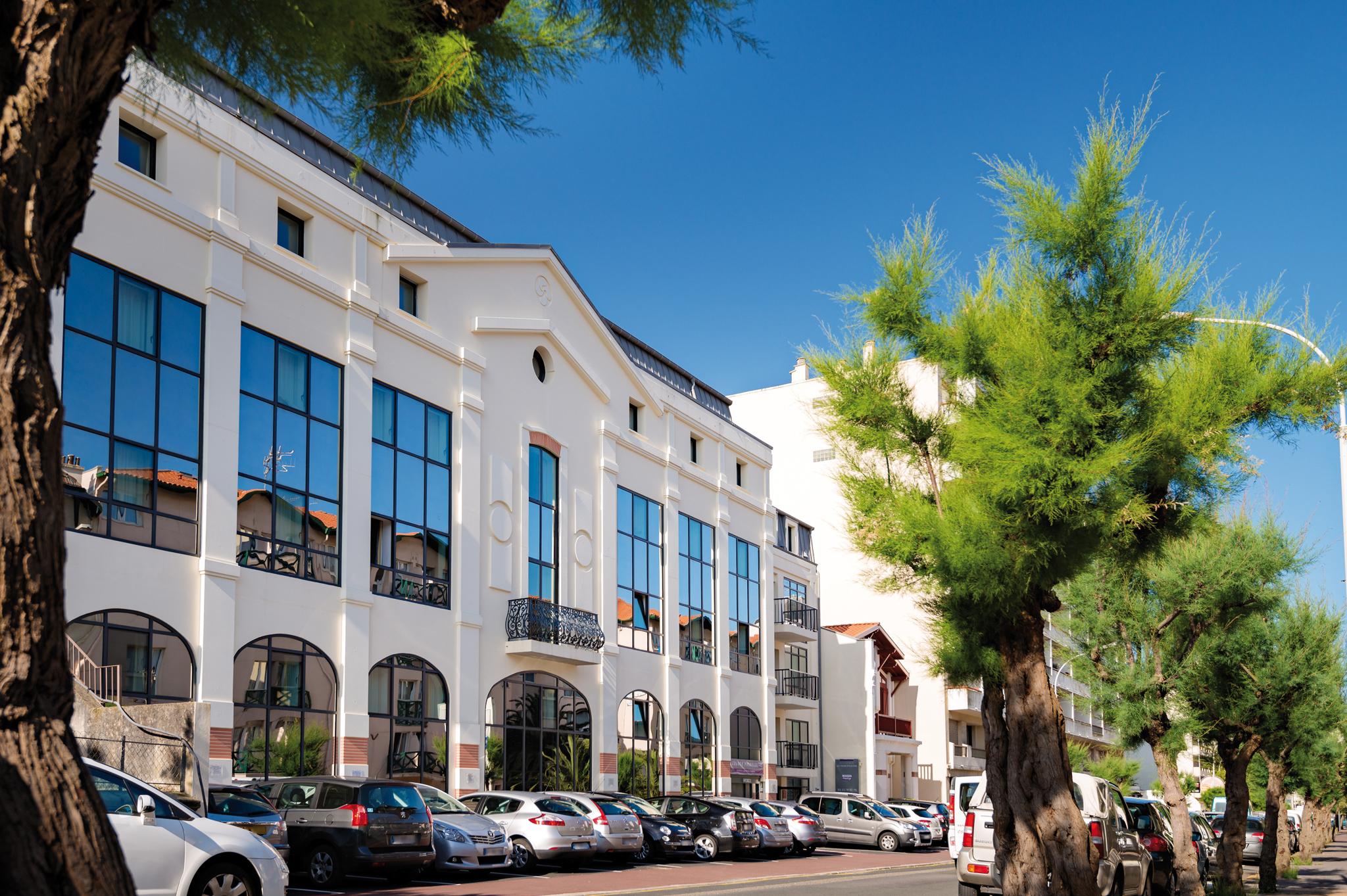 Lagrange Vacances Les Patios Eugenie Biarritz Exterior photo