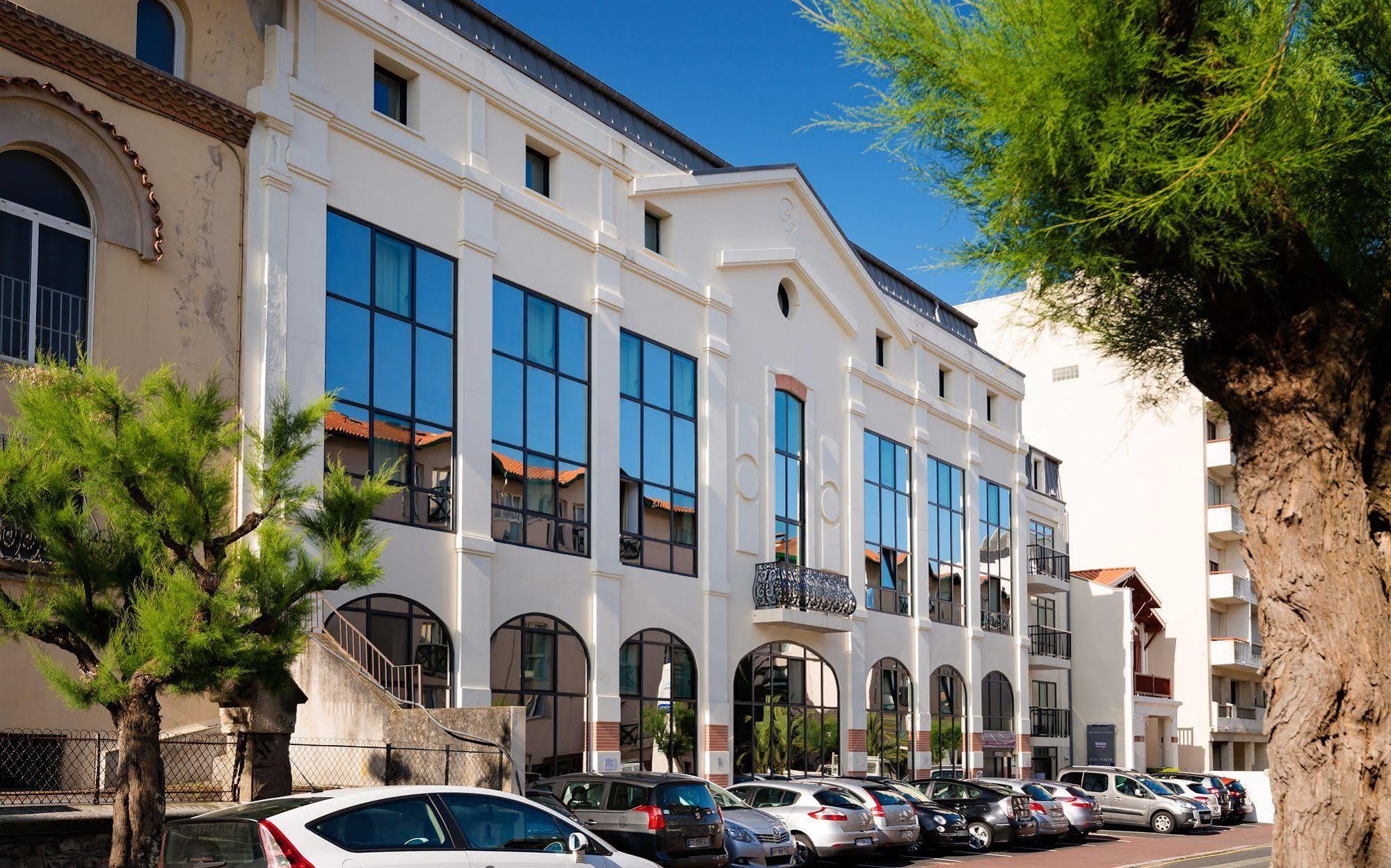 Lagrange Vacances Les Patios Eugenie Biarritz Exterior photo